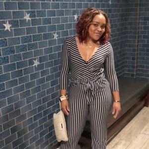 Meet your Posher, Yasmine